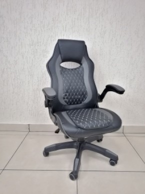 Кресло геймерское Barneo K-37 (черная кожа серые вставки) в Когалыме - kogalym.ok-mebel.com | фото